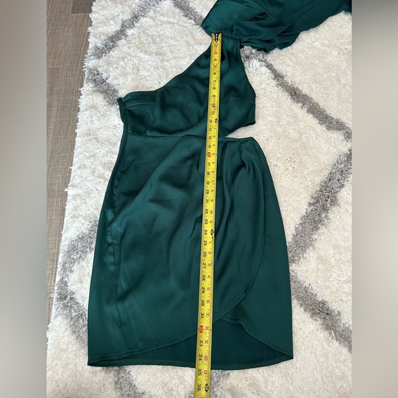 One shoulder drape cut out satin dress - Picture 9 of 9